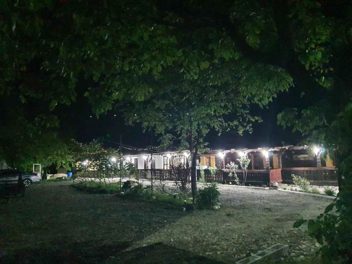 La Romaneasa Săpînţa Buitenkant foto