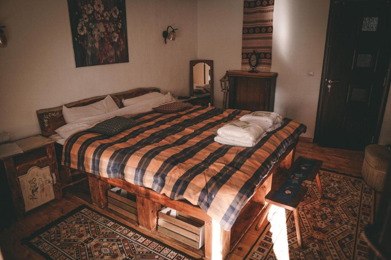 La Romaneasa Săpînţa Buitenkant foto