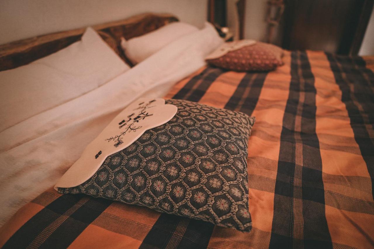 La Romaneasa Săpînţa Kamer foto